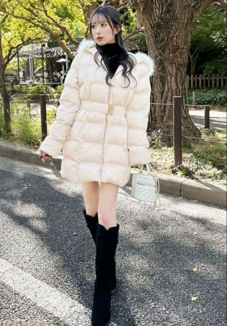 Cherimi シェリミー ロングファイバーダウンコートホワイトMサイズ