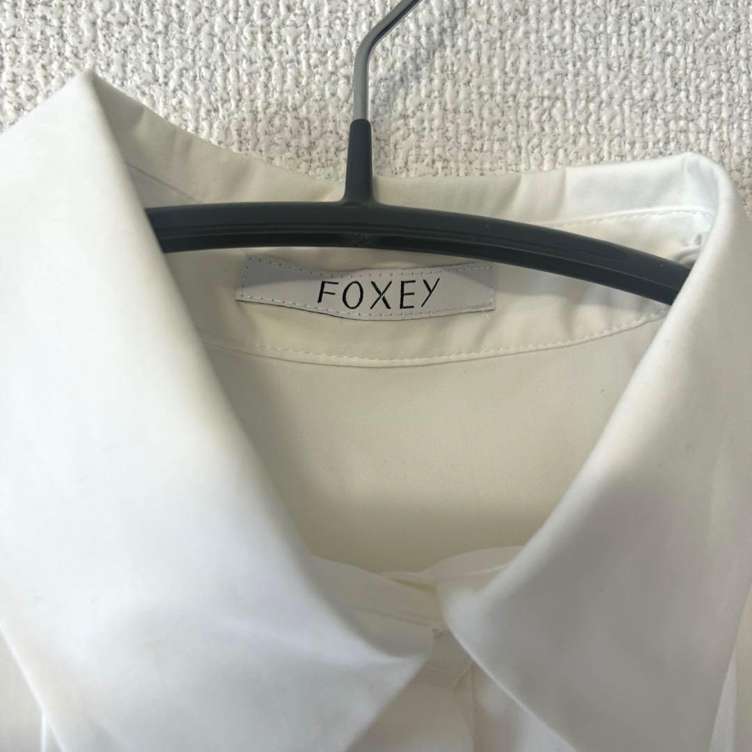 FOXEY フォクシーブティック ノースリーブシャツ プリーツブラウス