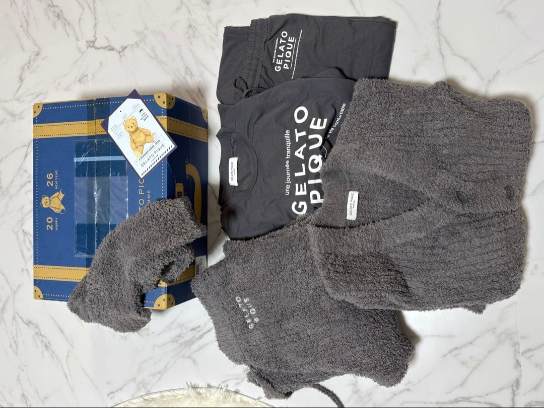 GELATO PIQUE グレー ルームウェアセット 福袋2026 - メルカリ