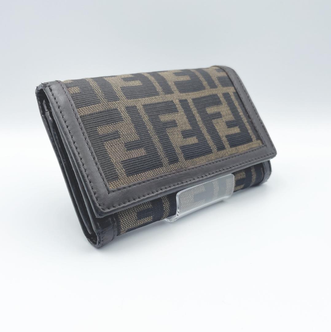 【FENDI（フェンディ）】極美品 ズッカ柄 ミドル財布 キャンバス 楽天市場】【財布】FENDI フェンディ ズッカ柄 2つ折 長財布