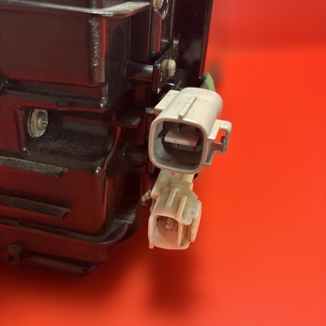 No.35 小糸 トラック用 4t 10t ノーマルタイプ（助手席側）左L - メルカリ