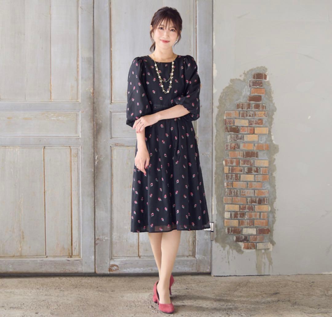 ローズティアラ【美シルエット】つぼみ刺繍ワンピース　ブラック42 ローズティアラ RoseTiara 【美シルエット】つぼみ刺繍ワンピース