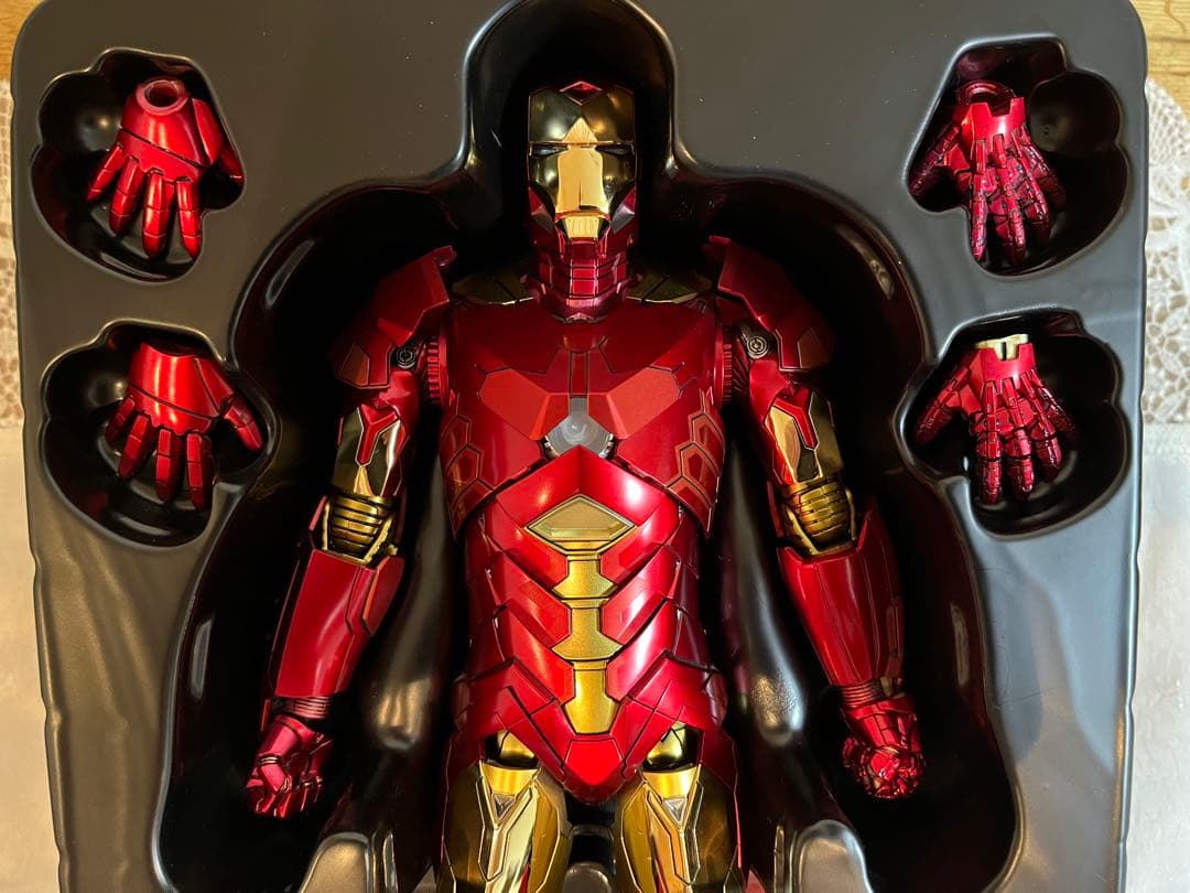 ホットトイズ アイアンマン マーク15 レトロアーマー版 1/6
