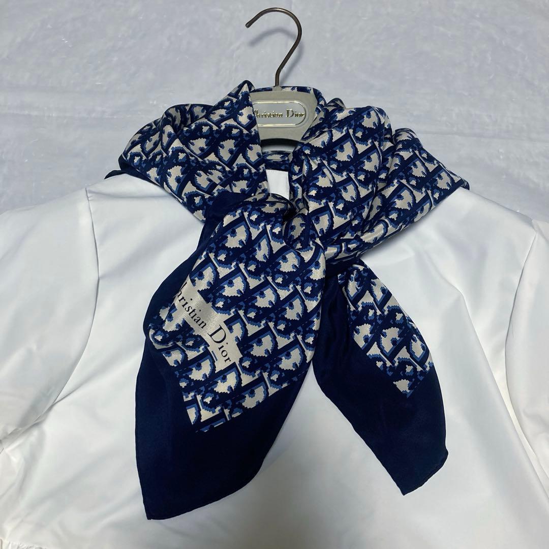 Christian Dior大判シルクスカーフ☆トロッター柄.タグ付き.ネイビー