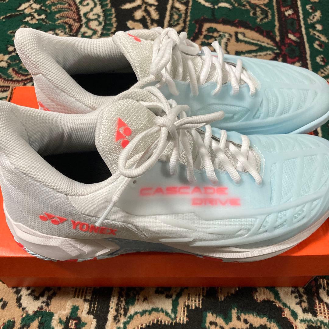 ヨネックス 27.5 バドミントンシューズ パワークッション カスケード