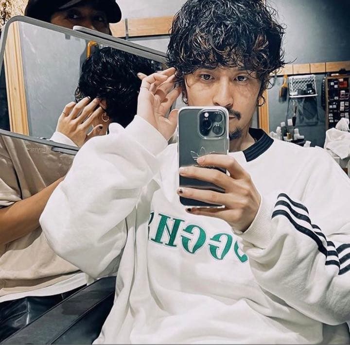 常田大希着用 adidas ゴーシャラブチンスキー スウェット - メルカリ