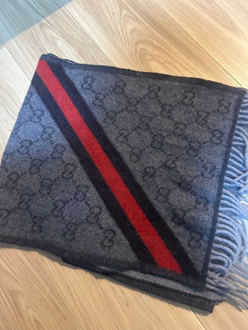 GUCCI GGパターン マフラー グレー 赤 GUCCI（グッチ） マフラー メンズ レディース 男女兼用 GG柄