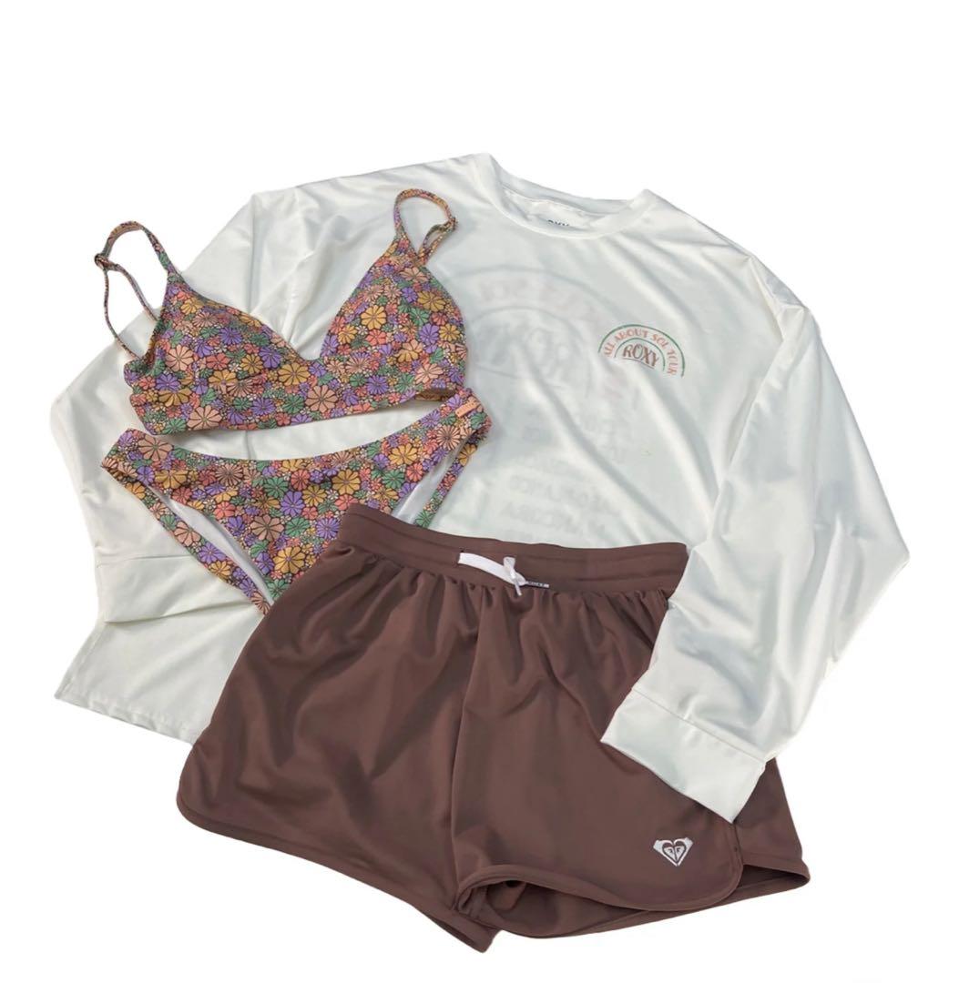 めぐ様】ROXYフラワープリント水着セット