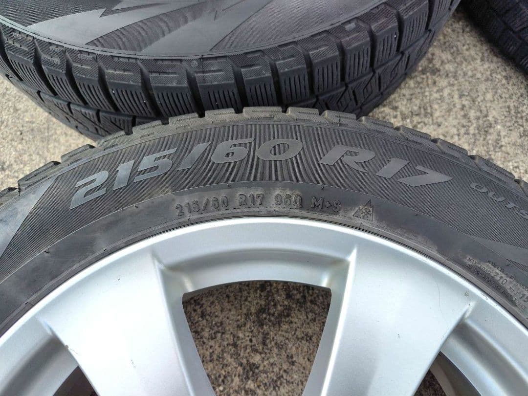 トヨタ 17インチ 純正ホイール＆スタッドレスタイヤセット　215/60/R17