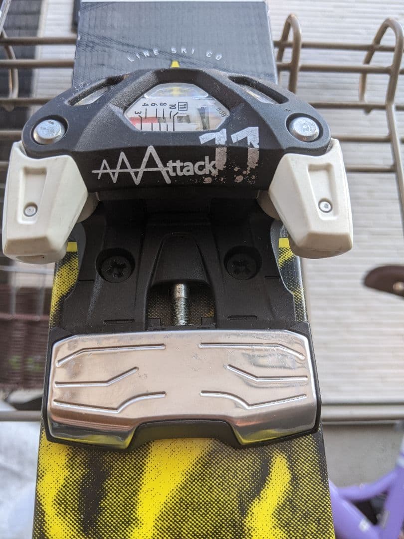 今だけ価格！】LINE Tigersnake - メルカリ