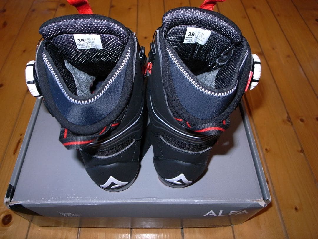 ALFA FREE A/P/S Xplore Boots (39 EU) - メルカリ