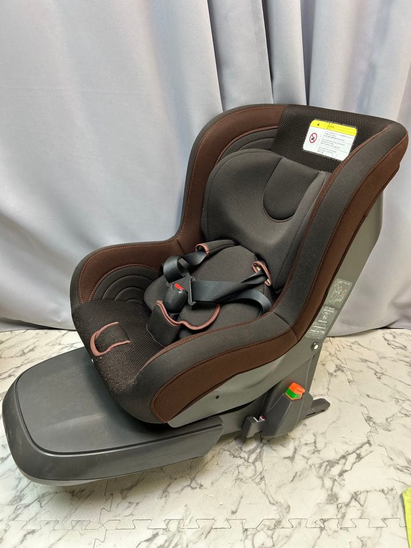 レクサス純正 チャイルドシート ISOFIX取り付け - メルカリ