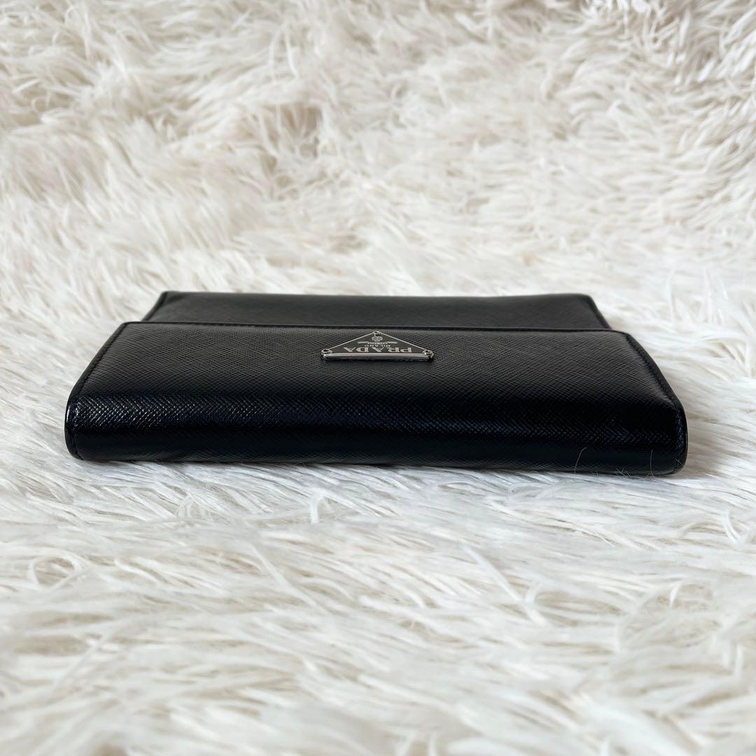 未使用級✨PRADAプラダ 三つ折り財布 サフィアーノ レザー ブラック