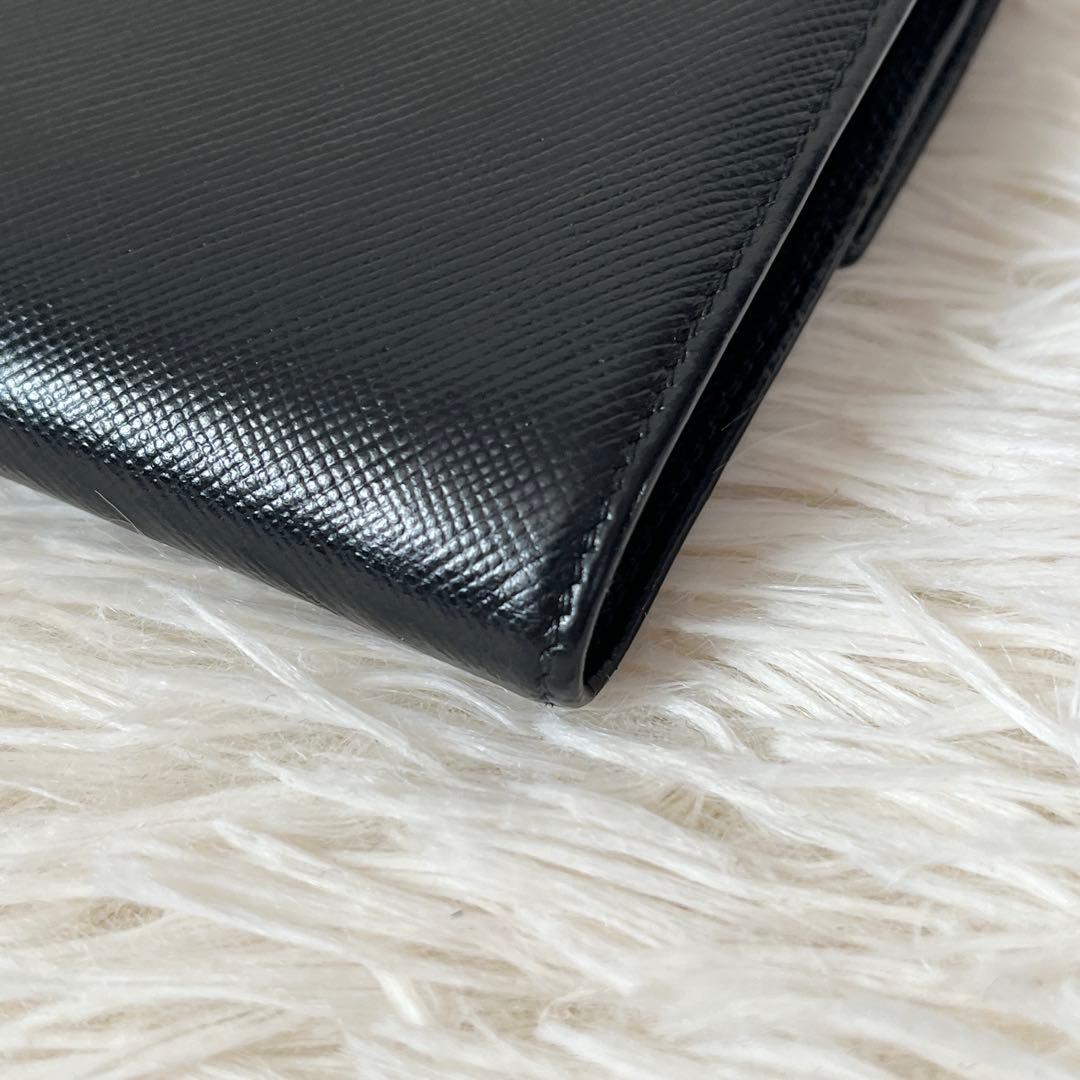 未使用級✨PRADAプラダ 三つ折り財布 サフィアーノ レザー ブラック