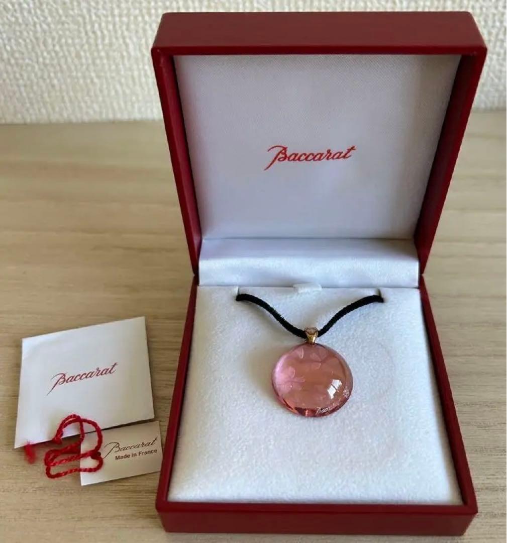 バカラネックレス バカラ桜 ゲランコラボ K18 750 - メルカリ