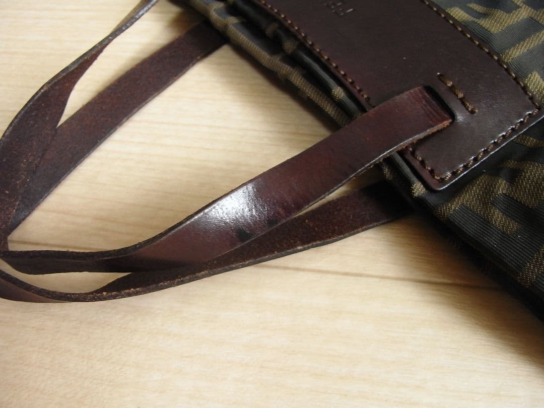 ☆HIMEKO様専門☆FENDI 折り畳みトートバッグ - メルカリ