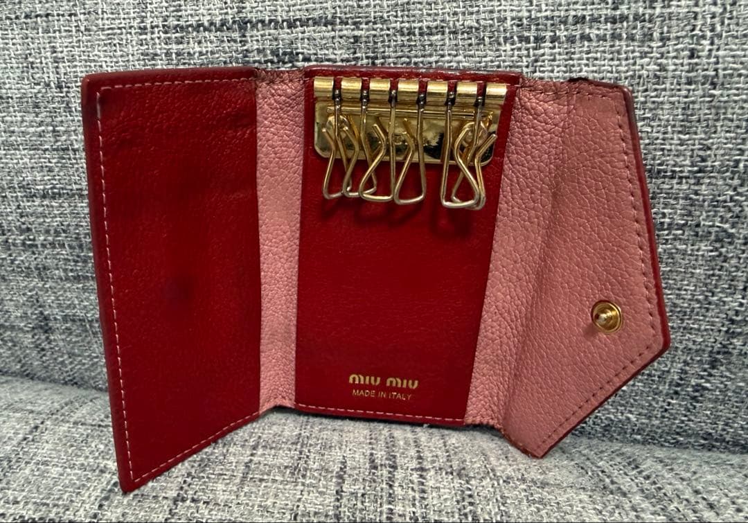 miu miu ミュウミュウ キーケース マドラス ラブ レター 6連 - メルカリ