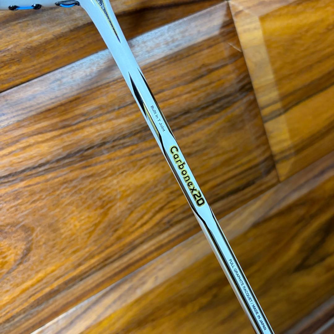 ヨネックス YONEX カーボネックス 20 CARBONEX20 超美品 - メルカリ