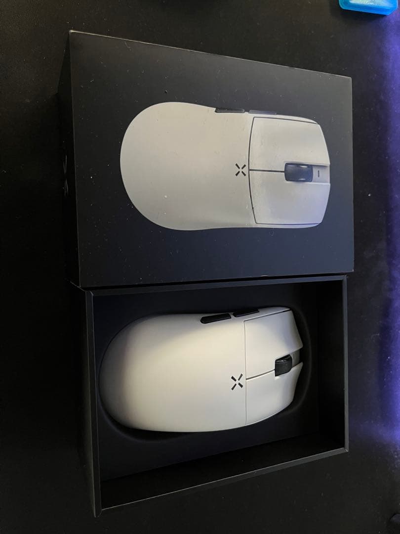 ゲーミングマウス）HITSCAN Hyperlight ホワイト - メルカリ