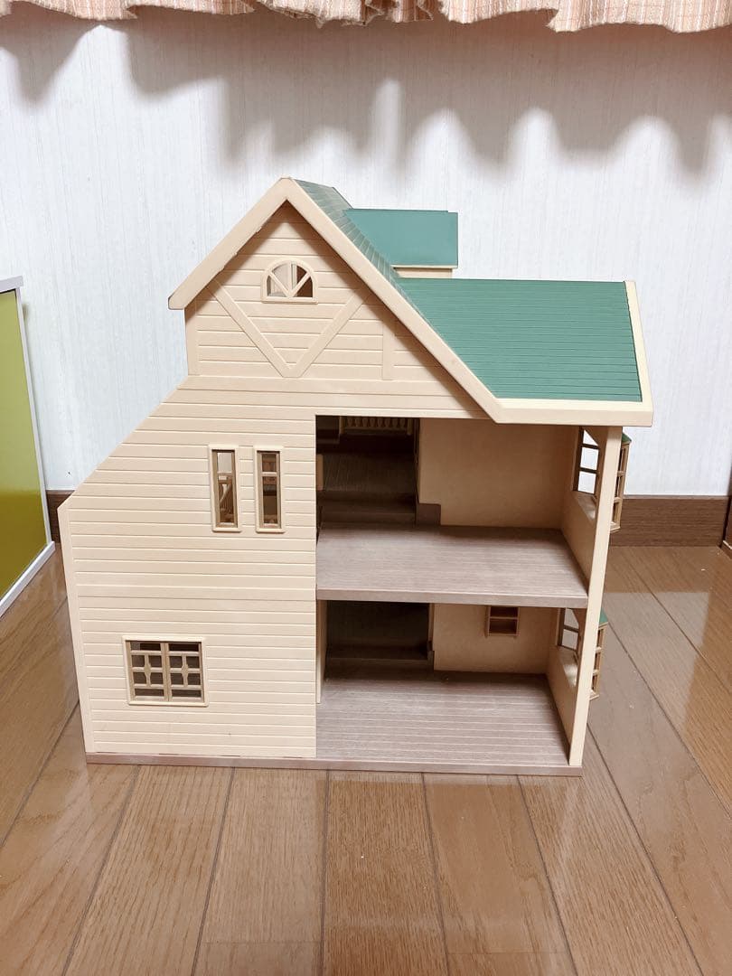 激レア特価】シルバニアファミリー 緑の屋根の大きなおうち 美品