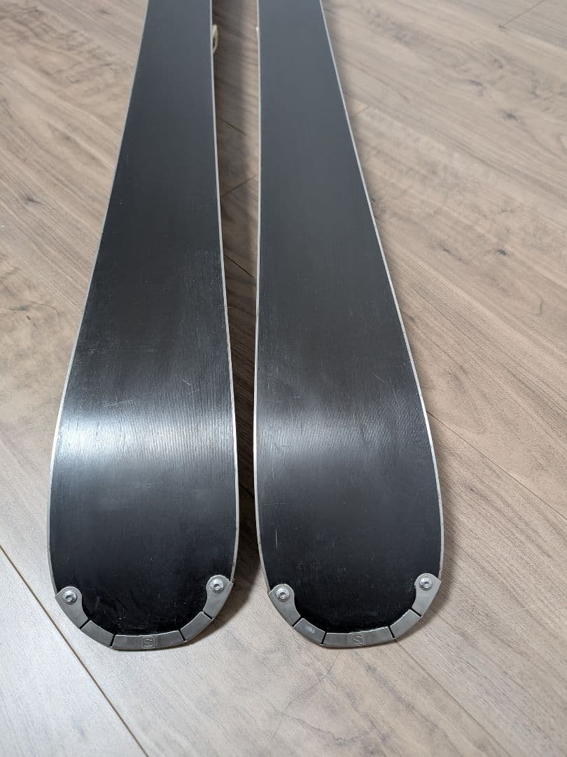 SALOMON カービングセット中古　152cm 靴27～27.5cm