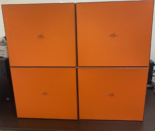 エルメス Hermes 4個 空箱No095 34x38x15 エルメスに3Dフォトスポットが出現。銀座メゾンエルメス「ランタン