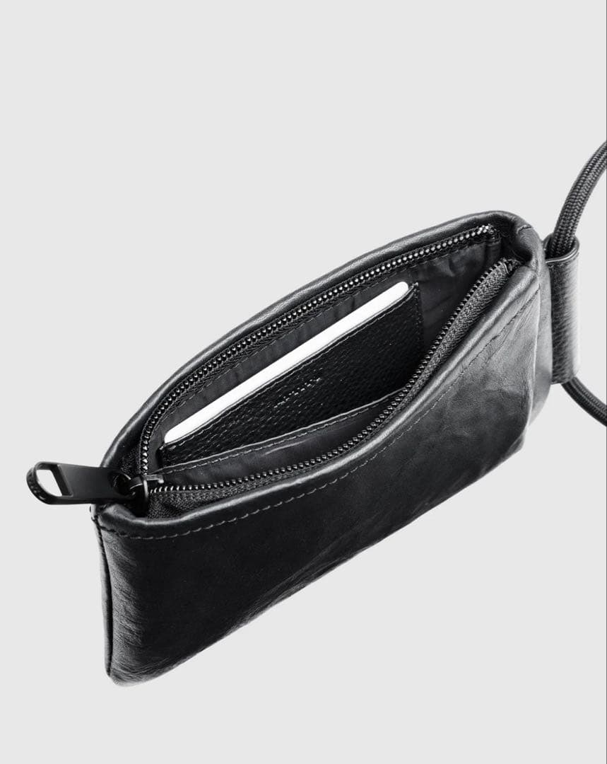 1Q84様専用 【美品】土屋鞄製造所 attituレザースマホショルダー002