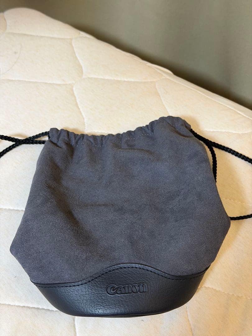 【レッド】Canon EF 70-300mm f/4-5.6 Lレンズ