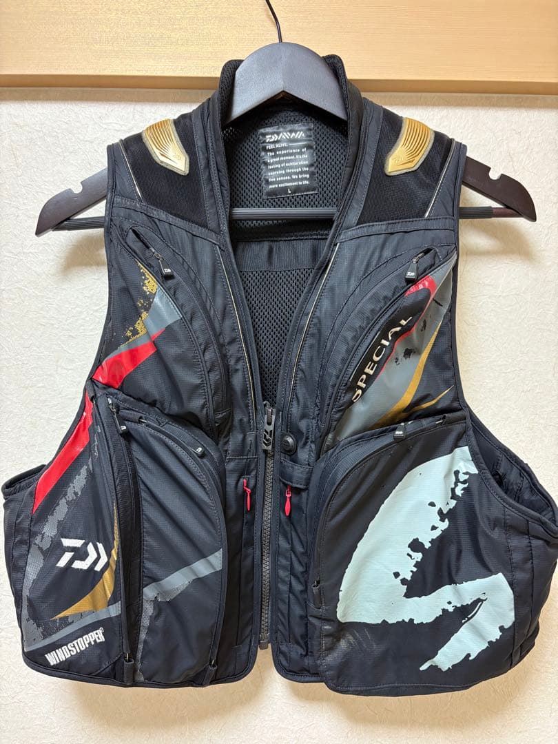 DAIWA SPECIAL 鮎ベスト　DV-1008 ブラック　Ｌサイズ 楽天市場】ダイワ マスターブラックの通販