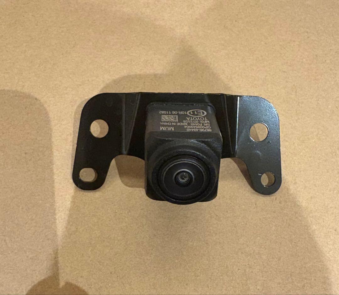 ハリアー 80 フロントカメラ　新車外し 80 ハリアー フロントカメラ 86790-48440 新車外し - メルカリ