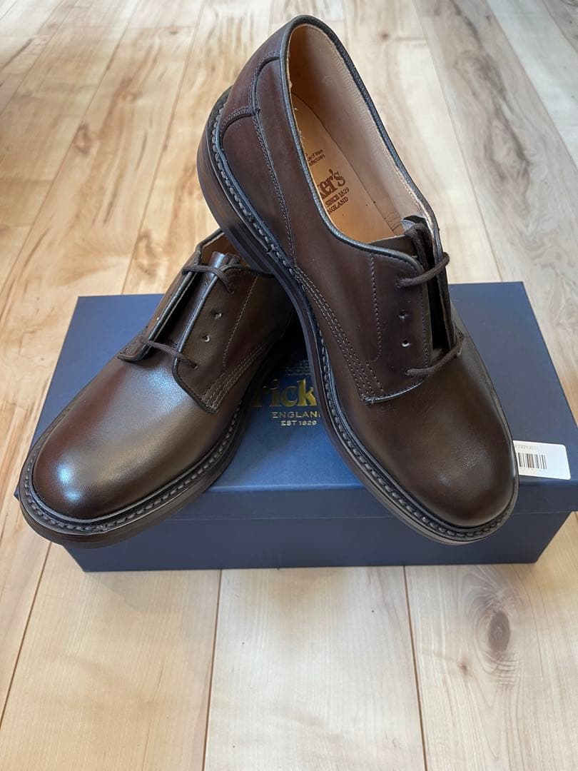 英国製新品Tricker'sトリッカーズダークブラウン ウッドストックUK7.5 楽天市場】【スーパーSALE☆】トリッカーズ ブローグ ブーツ ストウ