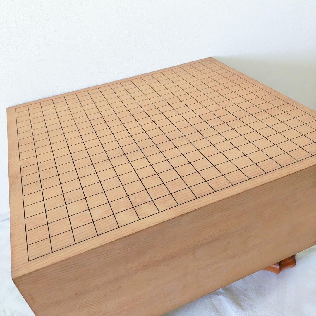 囲碁盤 柾目碁盤 へそ・足付き 厚み約5寸7分（175㎜）蛤