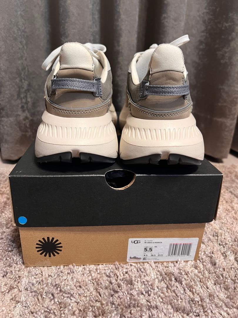 鈴木様♡専用UGG NUBUCXダッドスニーカー 23.5cm 新品