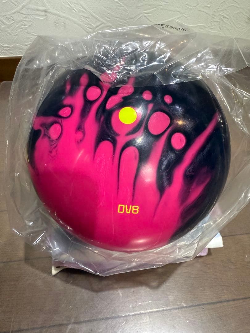 ボウリングボール　DIVA 新品 15.4P サンブリッジ　DV8 ラディカル