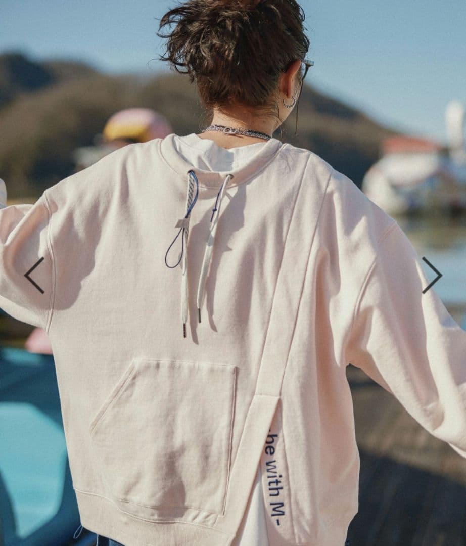 ニコアンド[be with M] Misayo 2WAYオシャプルオーバー - メルカリ