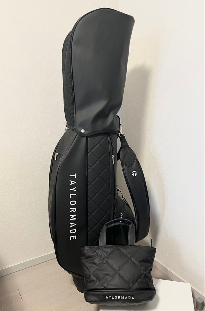 【美品】テーラーメイド レディース ゴルフバッグ ラウンドトート ブラック TaylorMade（テーラーメイド） ゴルフ スポーツモダン ラウンドトート
