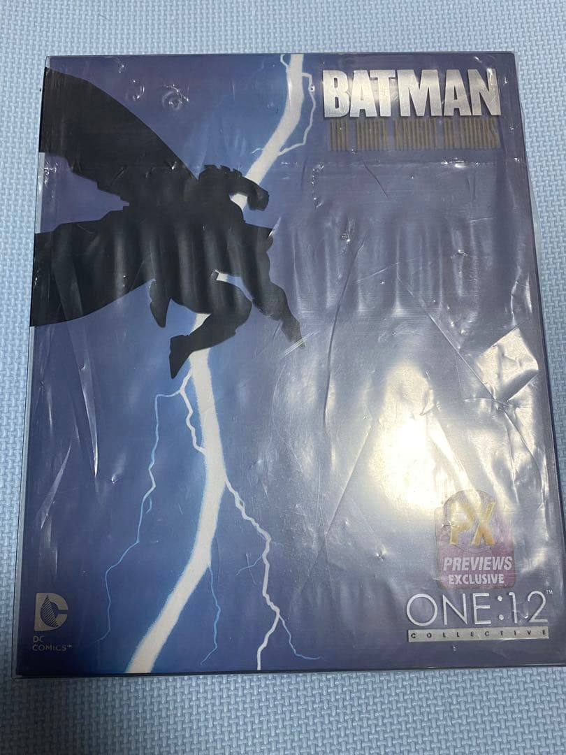 mezco バットマン ダークナイトリターンズ PX Mezco Toyz ワン12コレクティブ ダークナイト 1/12 バットマン｜ホビー