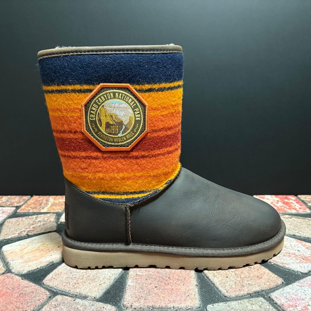 【試着のみ】アグ　× ペンドルトン　コラボ 本革　ウール　ワッペン　24.0cm