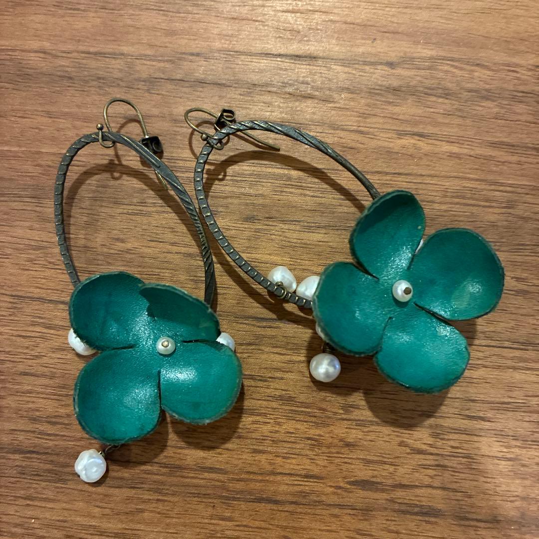 マーダーポーレン ピアス - メルカリ