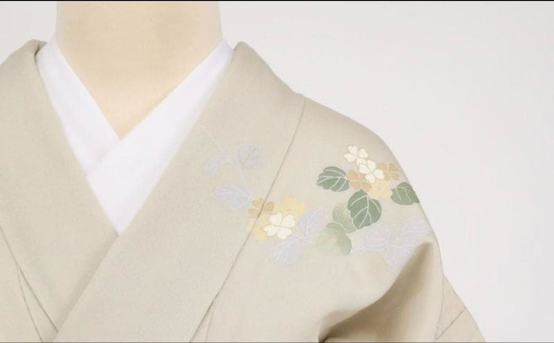 美品 訪問着 ベージュ 草花 卒業式 入学式 七五三 お宮参り 金糸