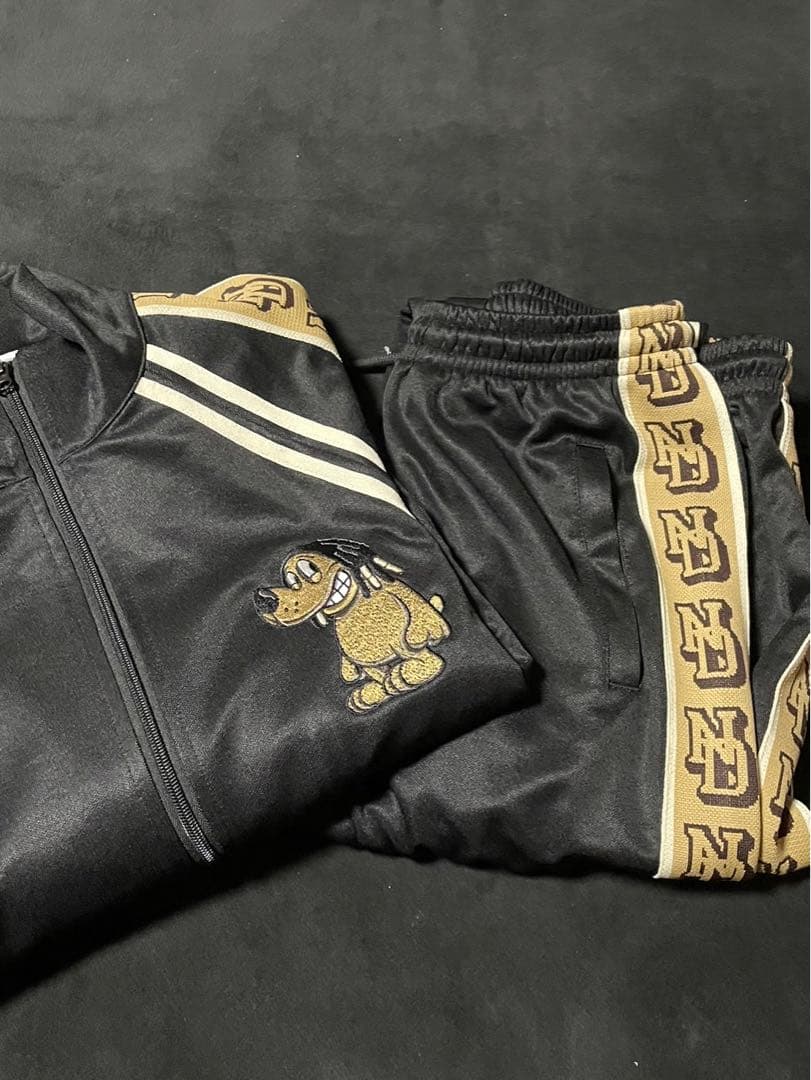 ナスティードッグ セットアップ - メルカリ