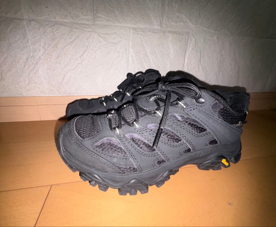 【最終値下げ】Merrell スニーカー 24.5cm