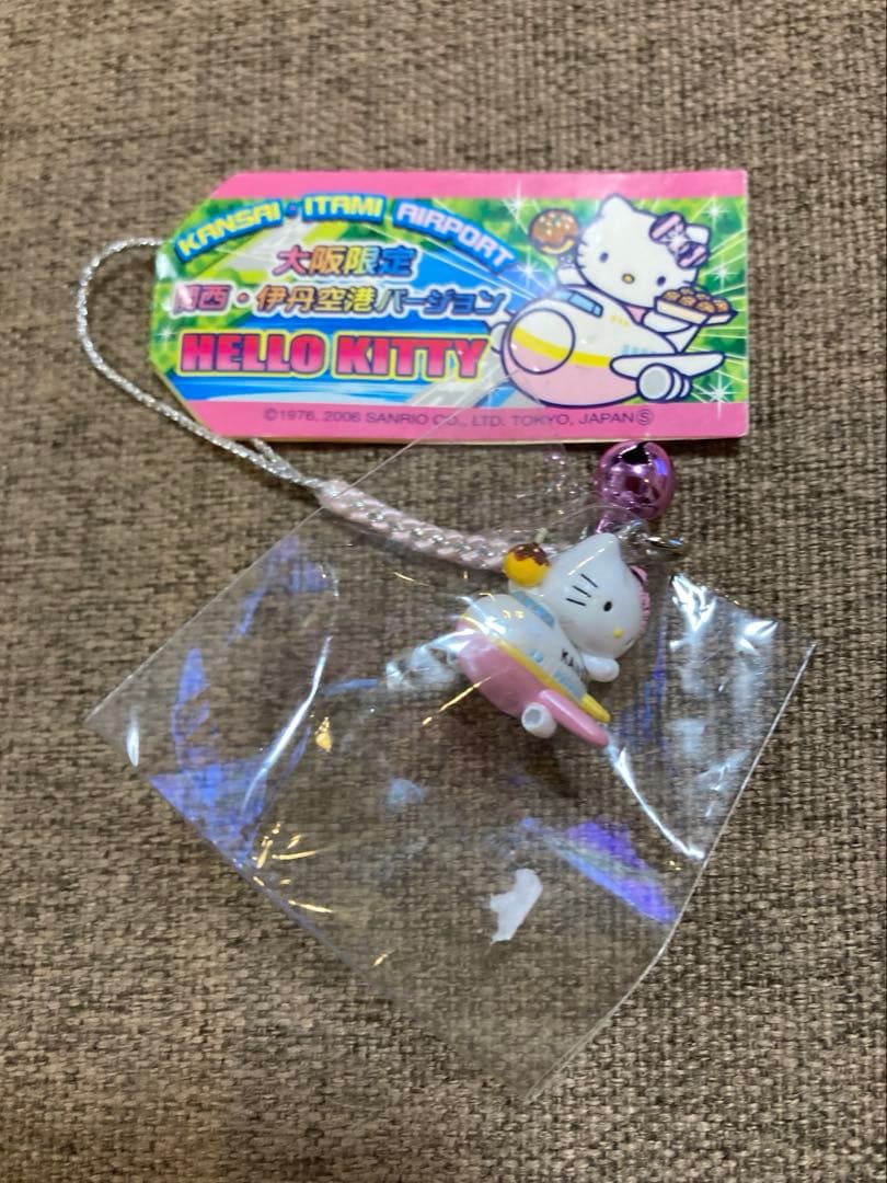ハローキティ ご当地キティ 根付け 大阪限定 関西・伊丹空港バージョン