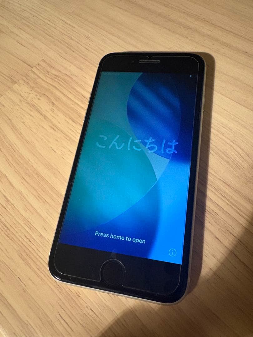 iPhoneSE 第2世代　128GB 中古美品 iPhone SE（第2世代） iPhoneSE2 128GB ホワイト SIMフリー 中古 SE2