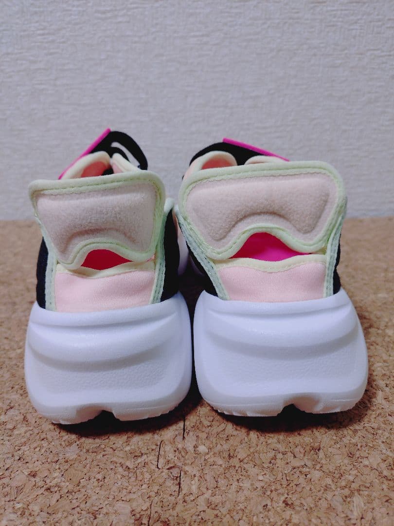 美品 NIKE アクアリフト 24.5cm