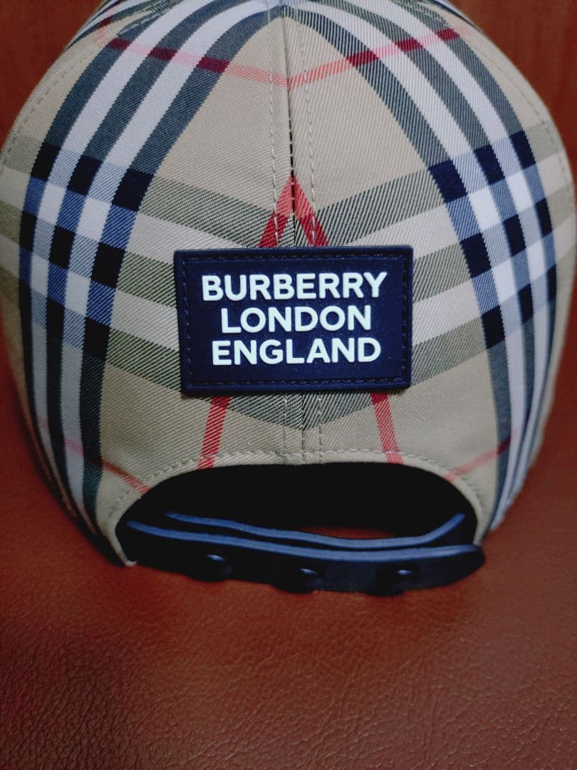 Burberry チェック柄 ベースボールキャップ Burberry ベースボールキャップ