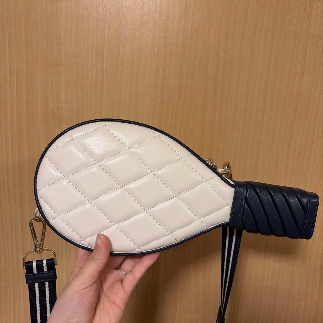 kate spade グランドスラム 3D ミニ テニス ラケット クロスボディ