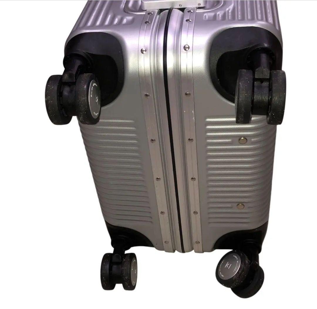 れいちぇる様ご予約商品 スイスミリタリー プレミアム SM-C620N - メルカリ