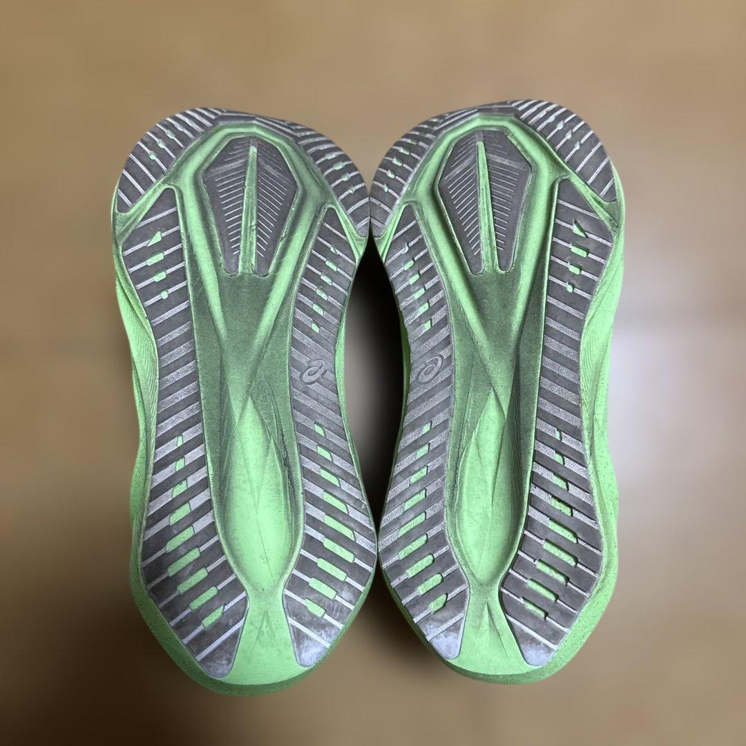 アシックス ノヴァブラスト5 25.5cm