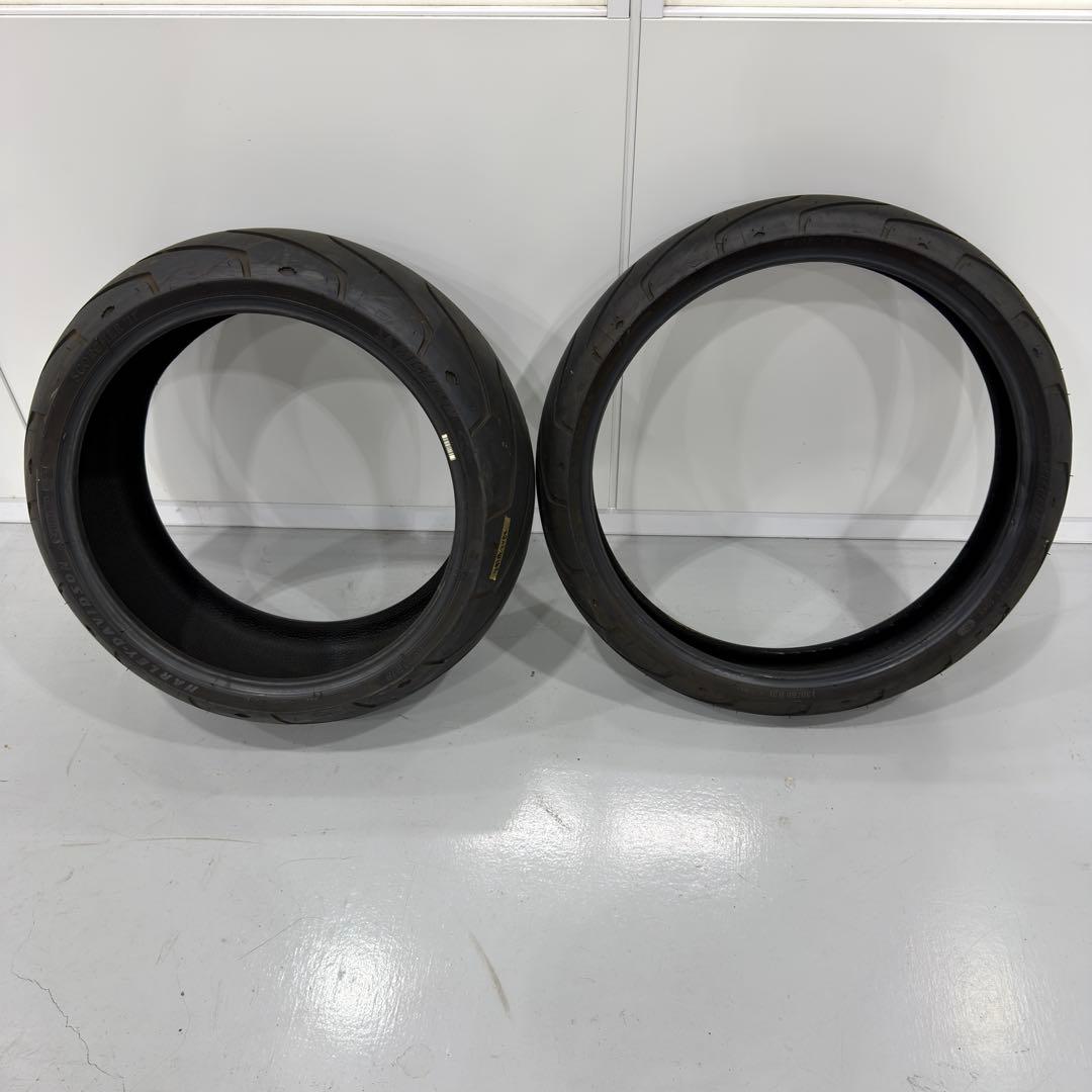 ハーレー　FXBR ブレイクアウト 117 タイヤ 純正 前後 5mm 排気量1923ccのミルウォーキーエイト117を搭載したハーレー2023年